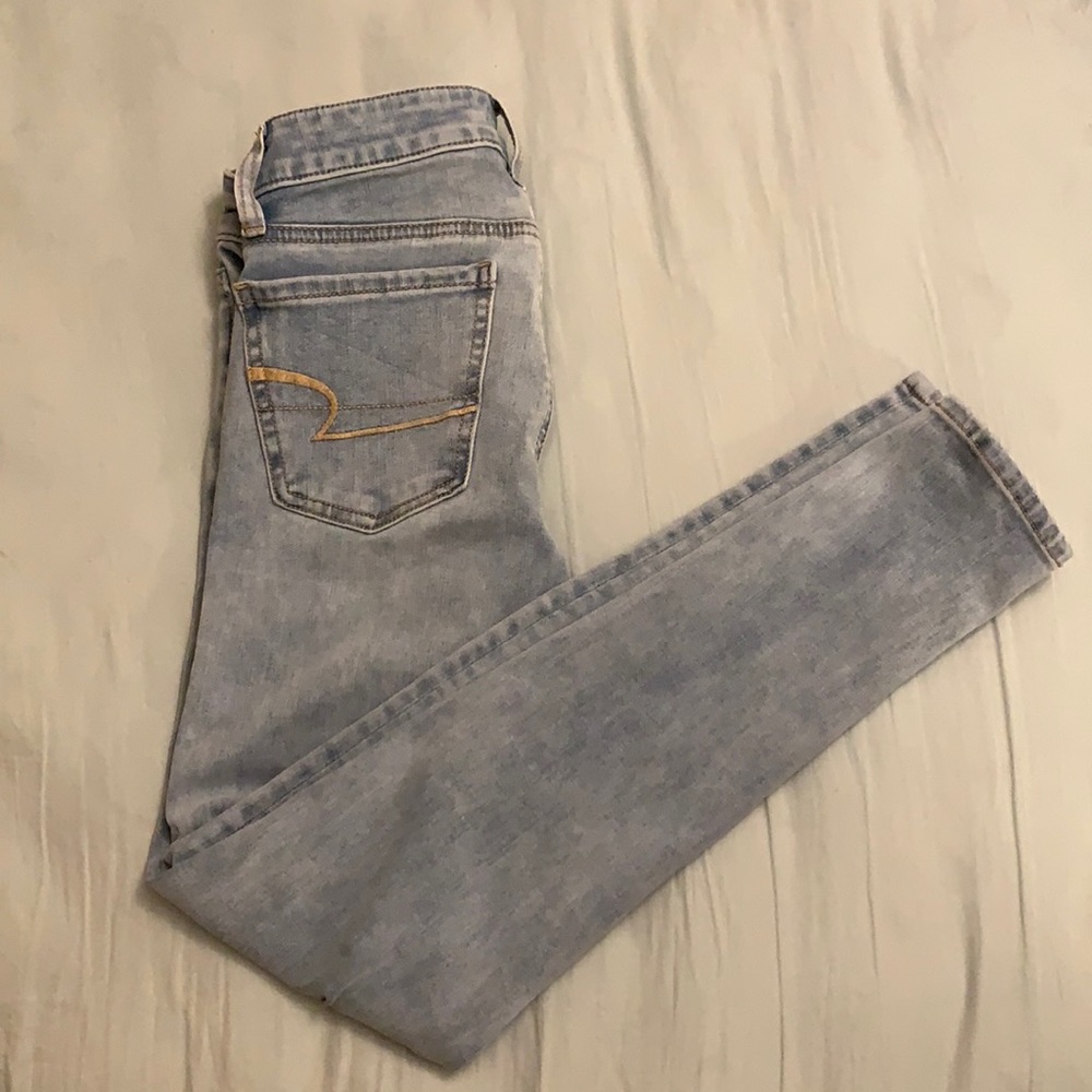 American Eagle light blue skinny jeans